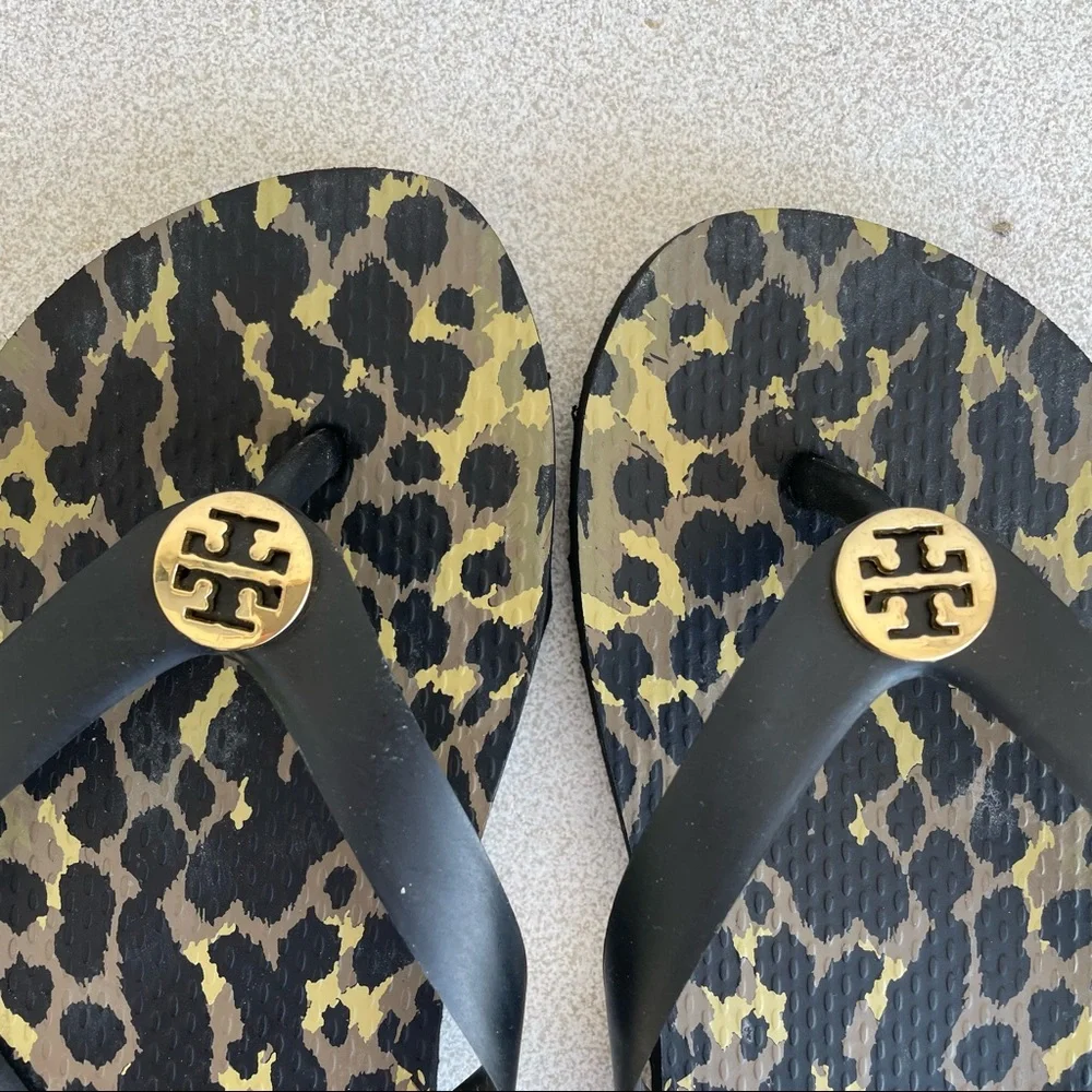 SOLD Tory Burch 6.5 - Picture 5 of 6